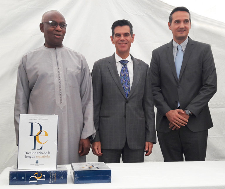 AGS Senegal partners up for book donation